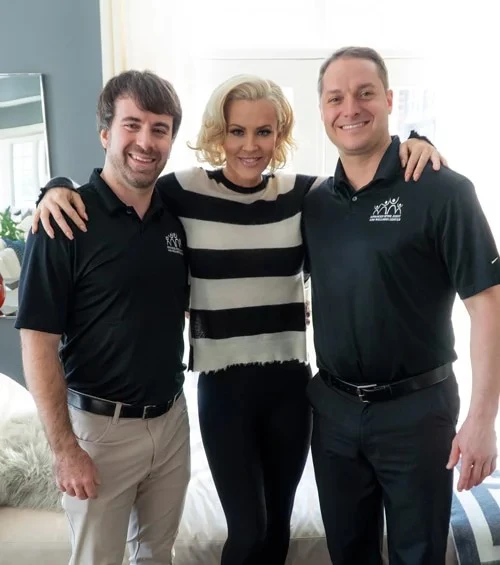 Jenny McCarthy with doctors from Advanced Spine Joint & Wellness Center